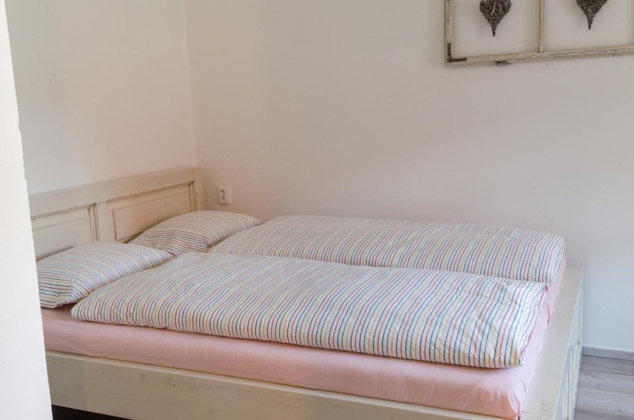Villa Chalupa Hlohovec Extérieur photo